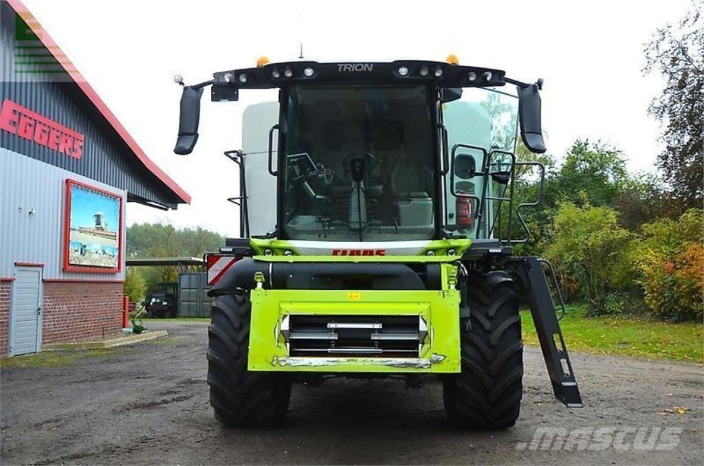 CLAAS trion 730 Kombajni