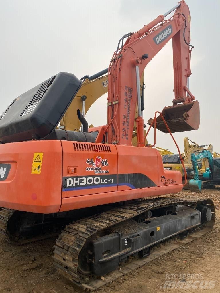Doosan DH300-7 Bageri guseničari
