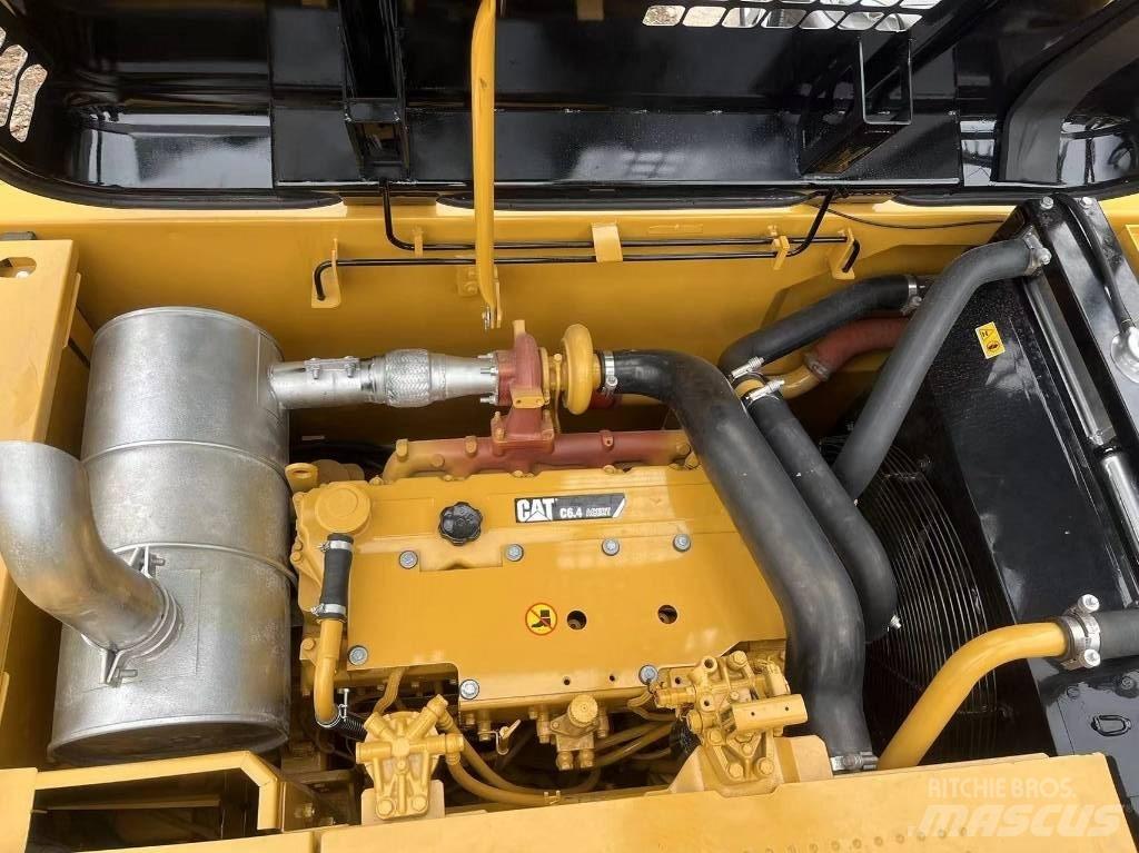 CAT 320 D2 Bageri guseničari