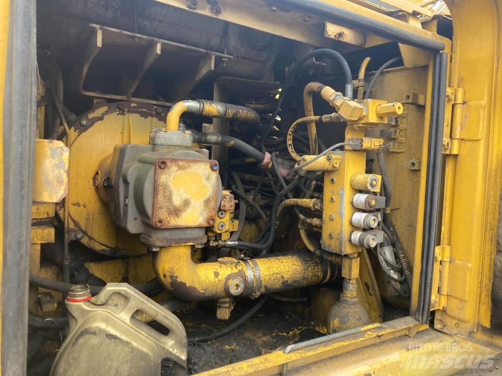 Komatsu PW 170 Bageri točkaši