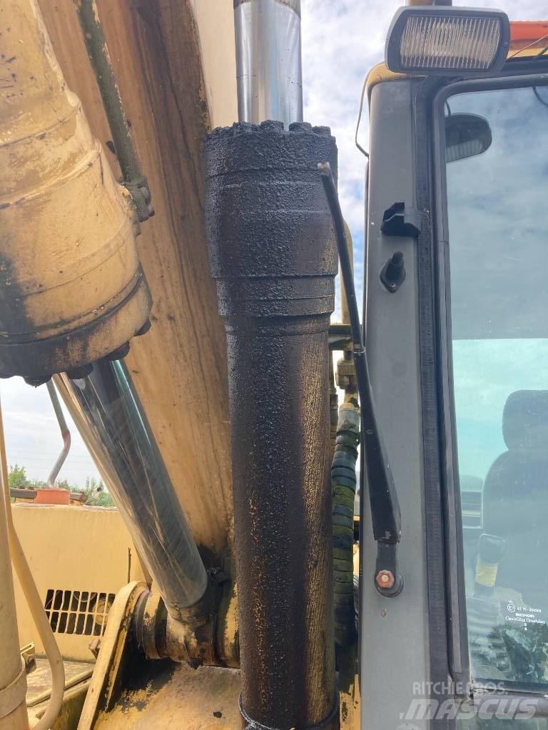 Komatsu PW 170 Bageri točkaši