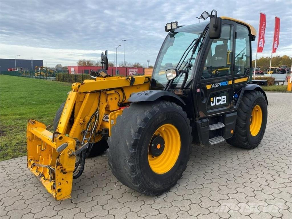 JCB 542-70 AGRIPRO Poljoprivredni teleskopski utovarivači