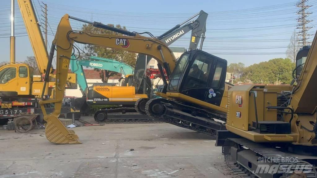 CAT 313 D Bageri guseničari