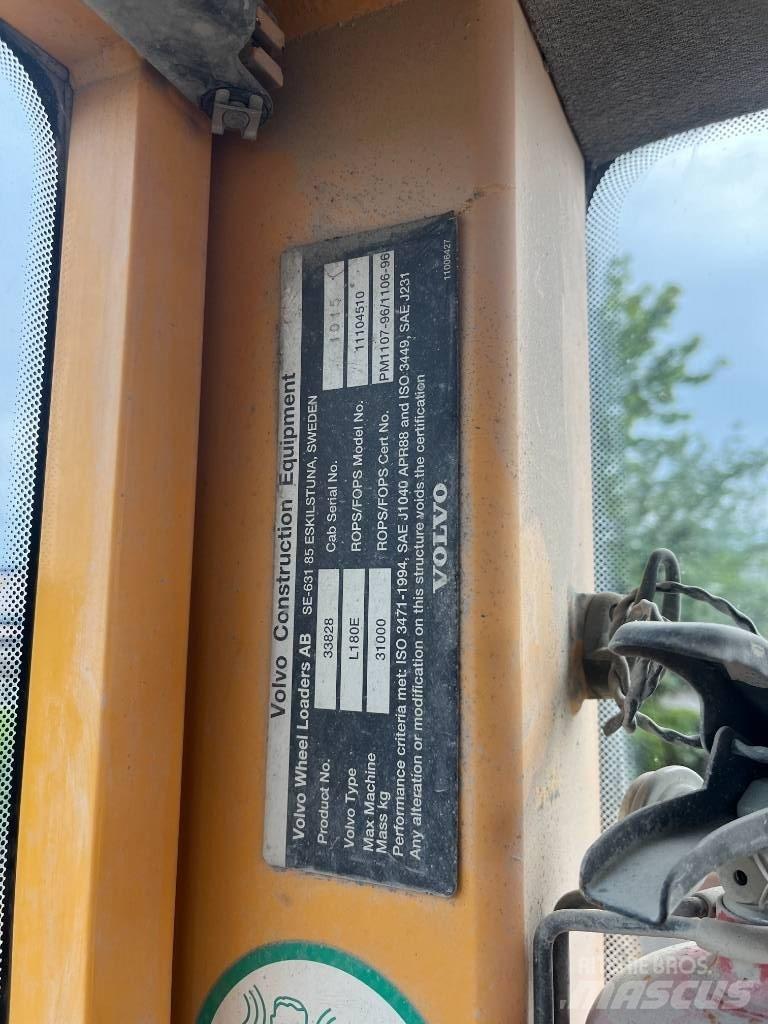 Volvo L 180 E Utovarivači na točkove
