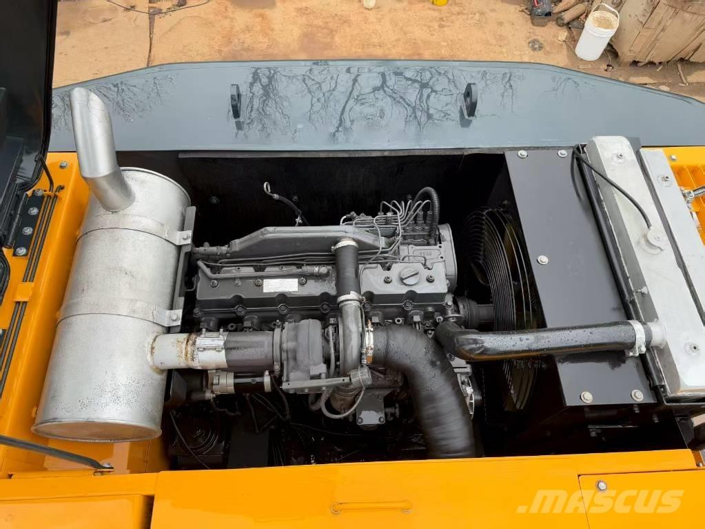 Hyundai 305-9t Bageri guseničari