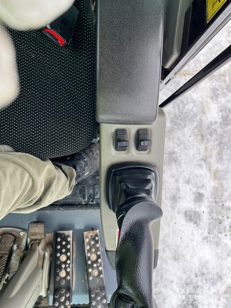 Yanmar B 95 W Bageri točkaši