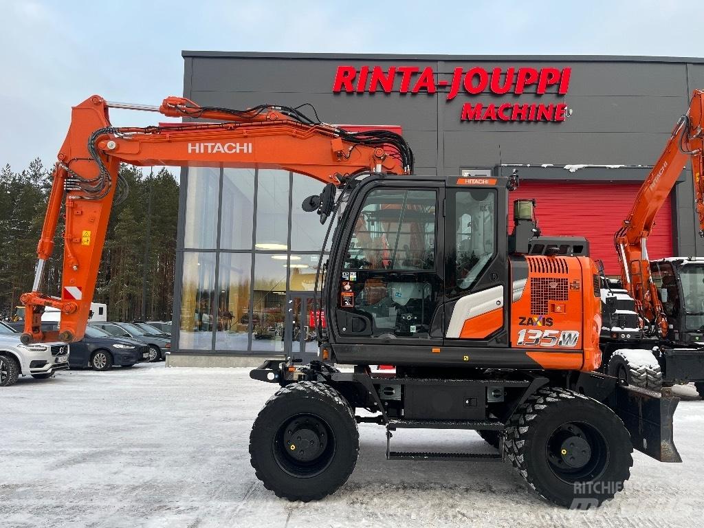 Hitachi ZX 135 W-7 Bageri točkaši