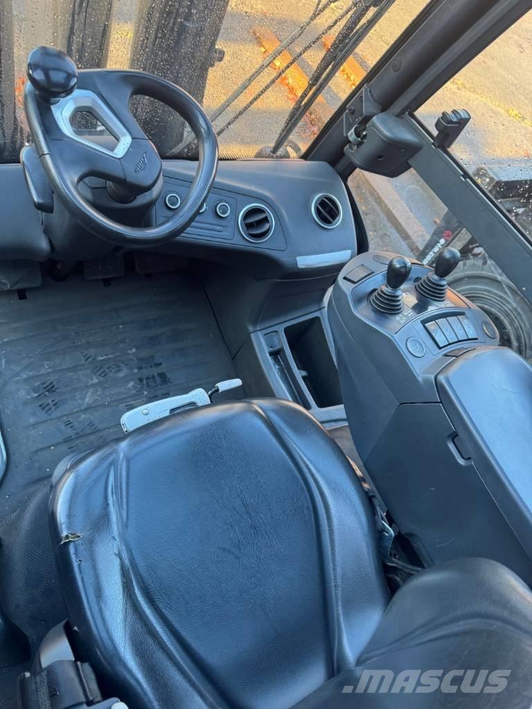 Linde H30D-01 Dizelski viljuškari