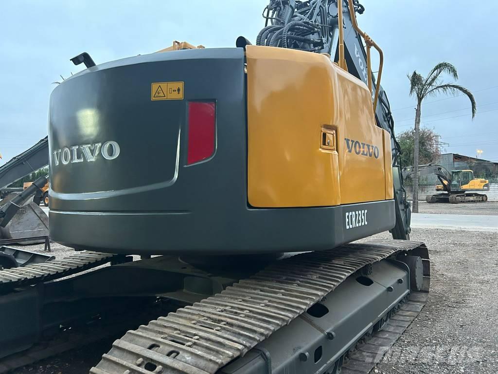 Volvo ECR 235 Bageri guseničari