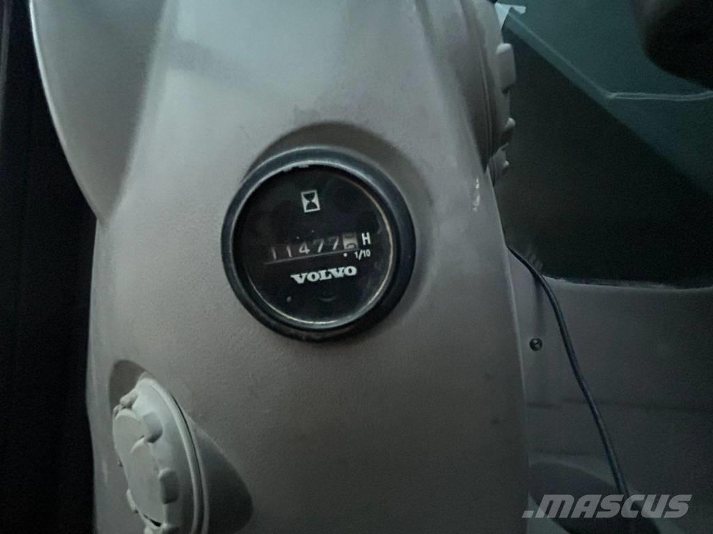 Volvo ECR 235 Bageri guseničari