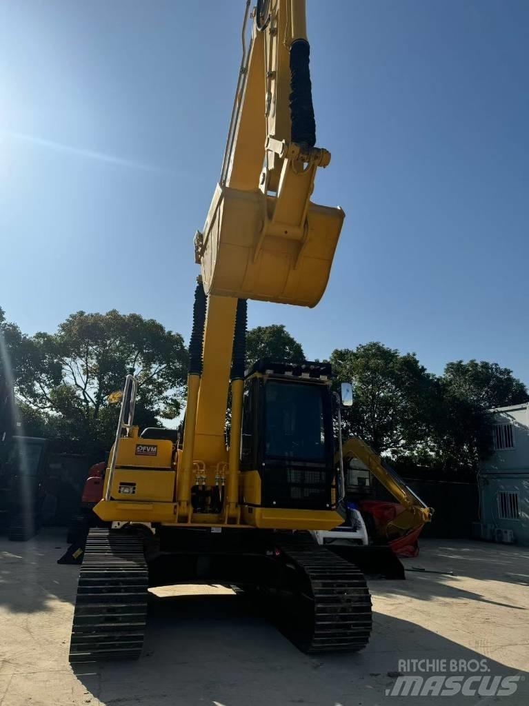 Komatsu PC 200-8 Bageri guseničari
