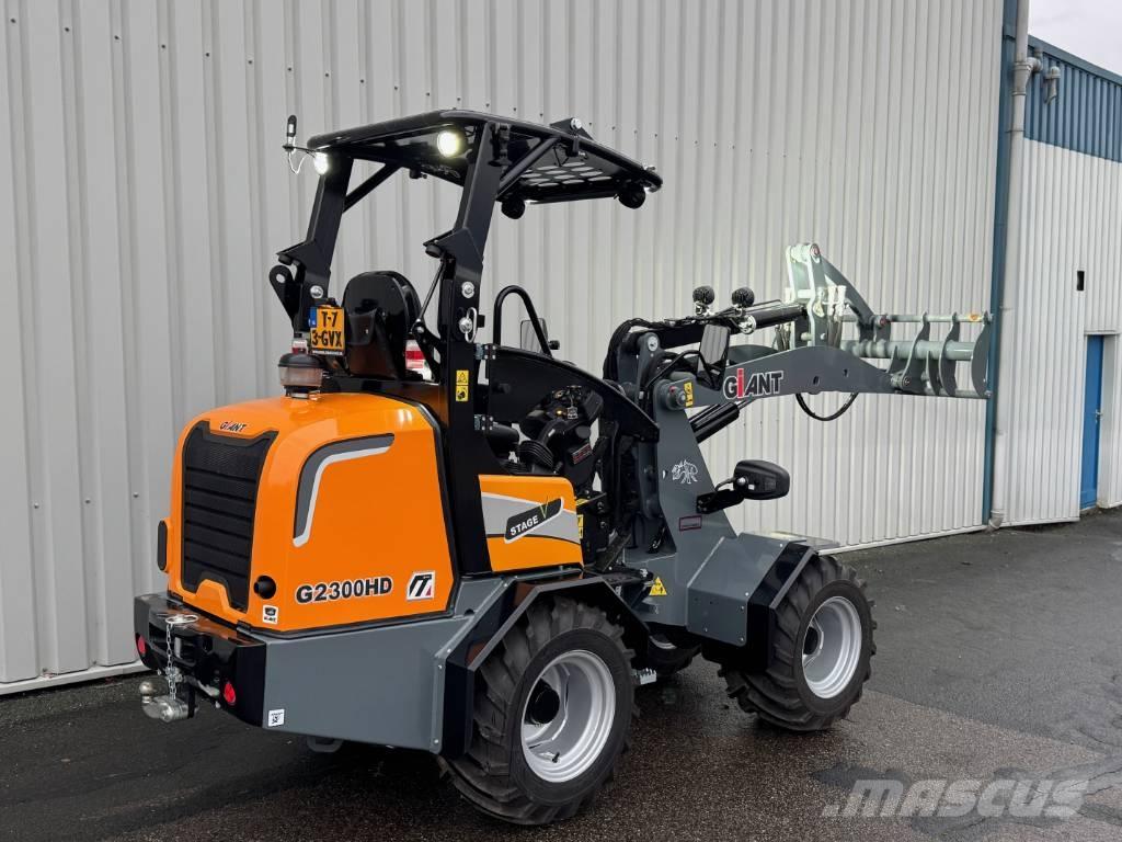 GiANT G 2300 HD Utovarivači na točkove