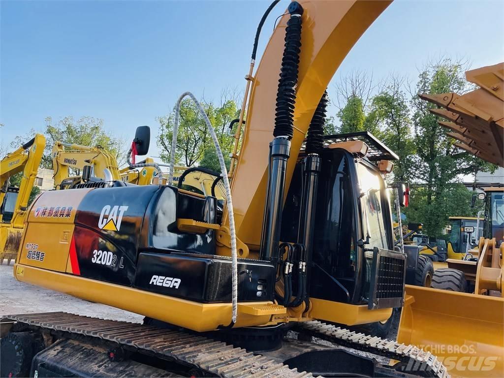 CAT 320d2l Bageri guseničari