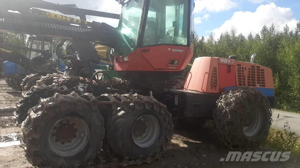 Valmet 901.2 Harversteri
