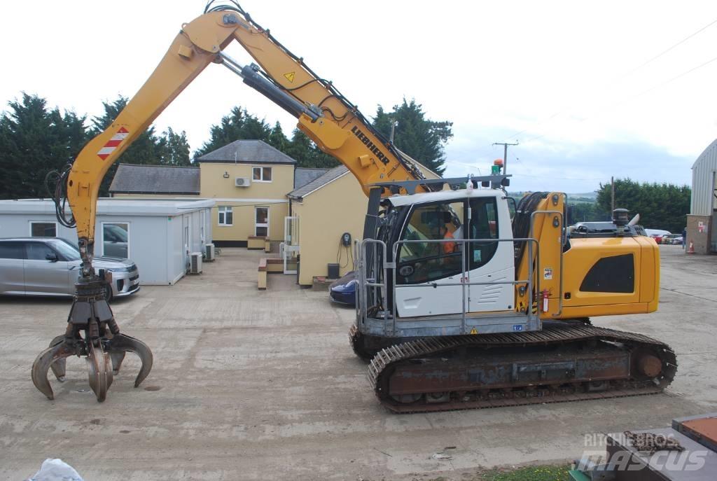 Liebherr LH22C Bageri za prenos primarnih/sekundarnih sirovina