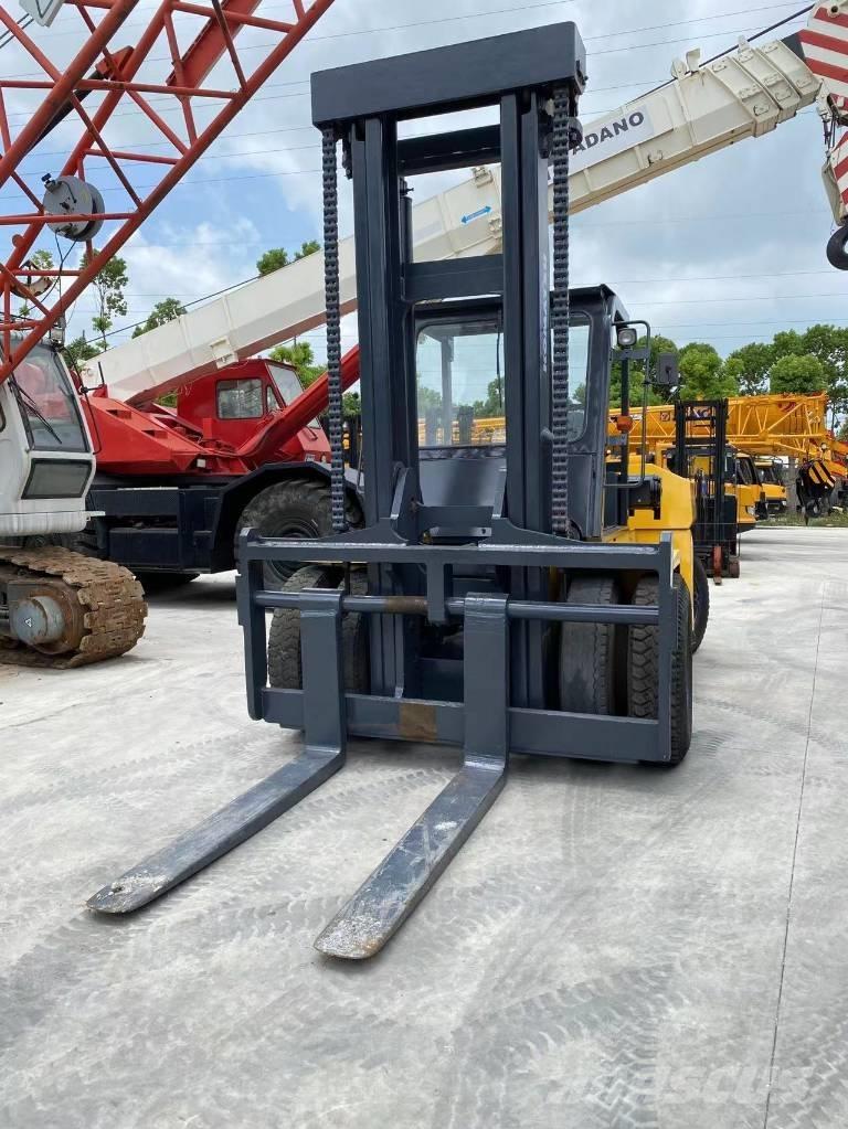 Komatsu FD 160 Dizelski viljuškari