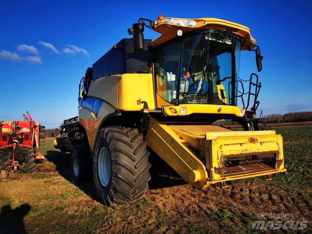 New Holland CX 8080 Kombajni