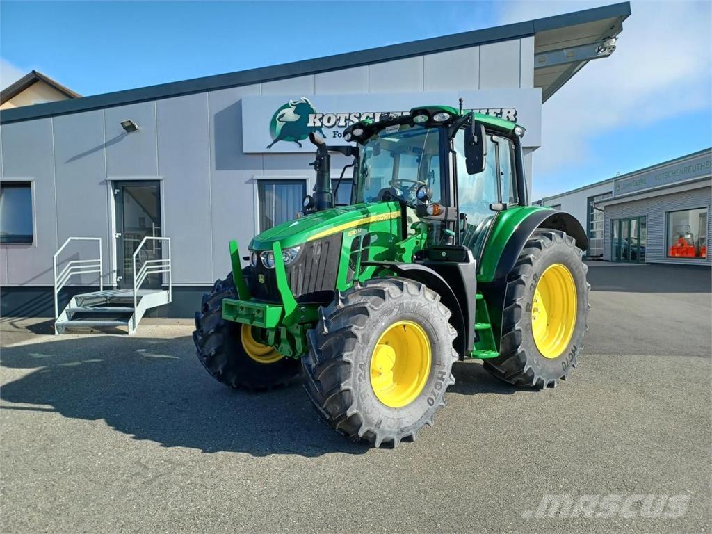 John Deere 6110M Traktori