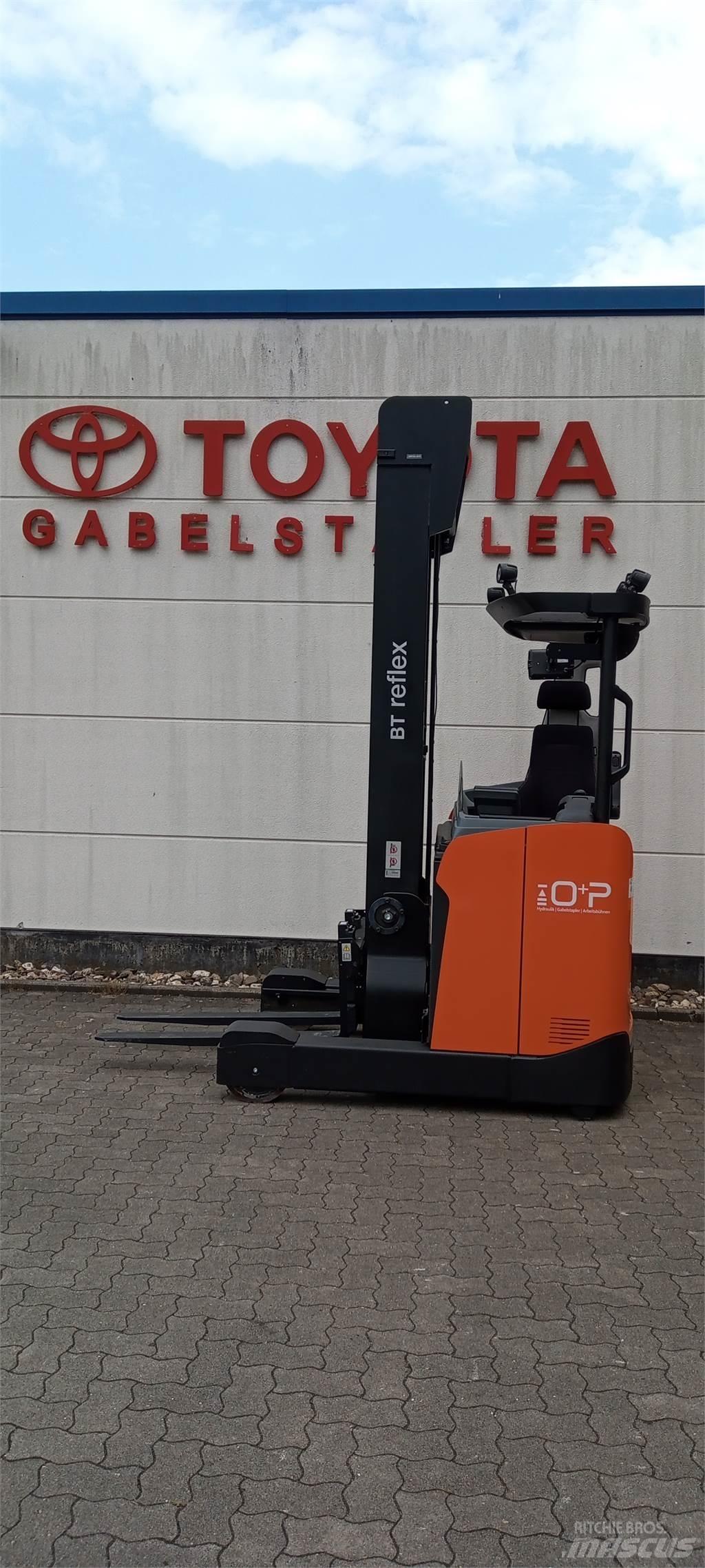 Toyota RRE 160H Viljuškari sa pomičnim stupom