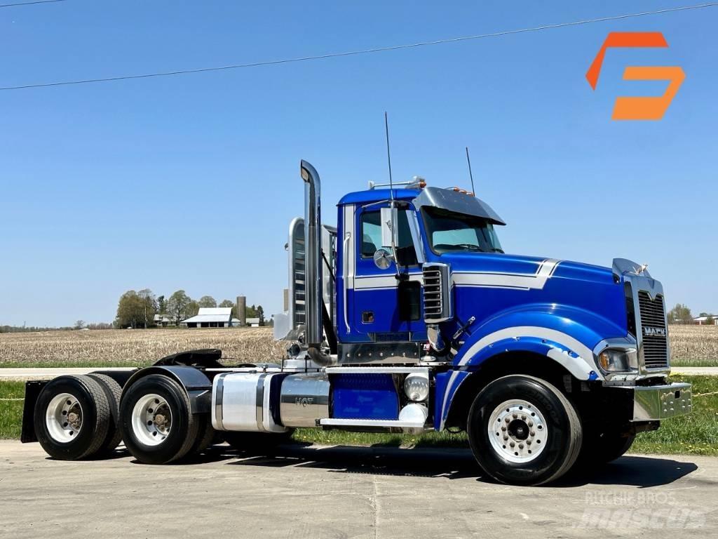 Mack Titan TD 713 Ostali kamioni