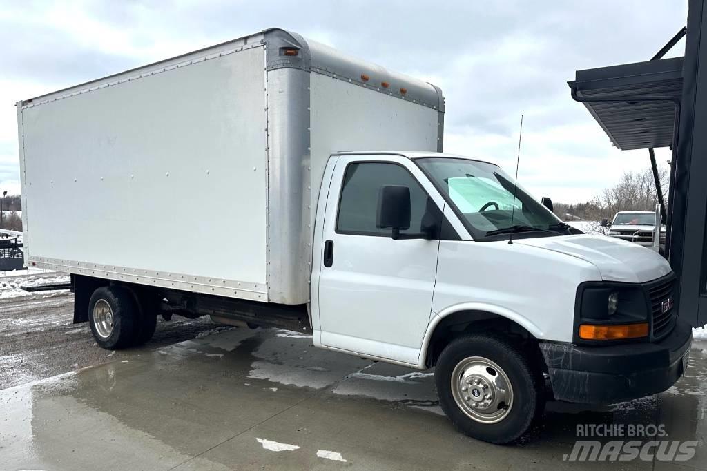 GMC Savana G3500 Sanduk kamioni