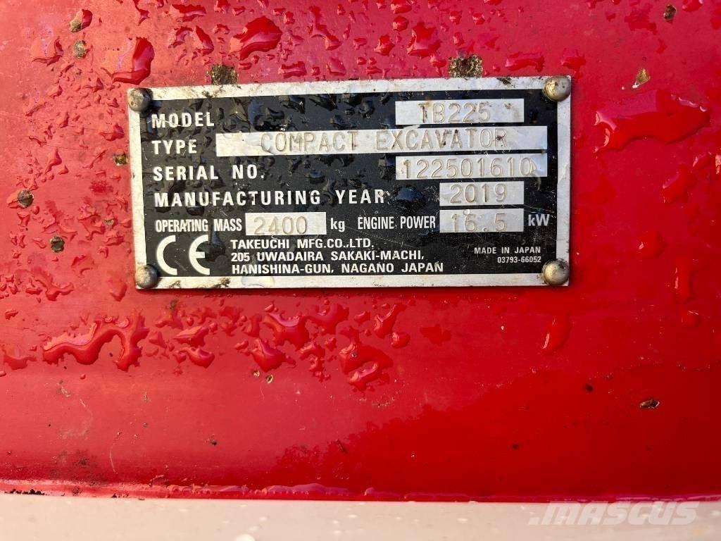 Takeuchi TB 225 Mini bageri < 7t