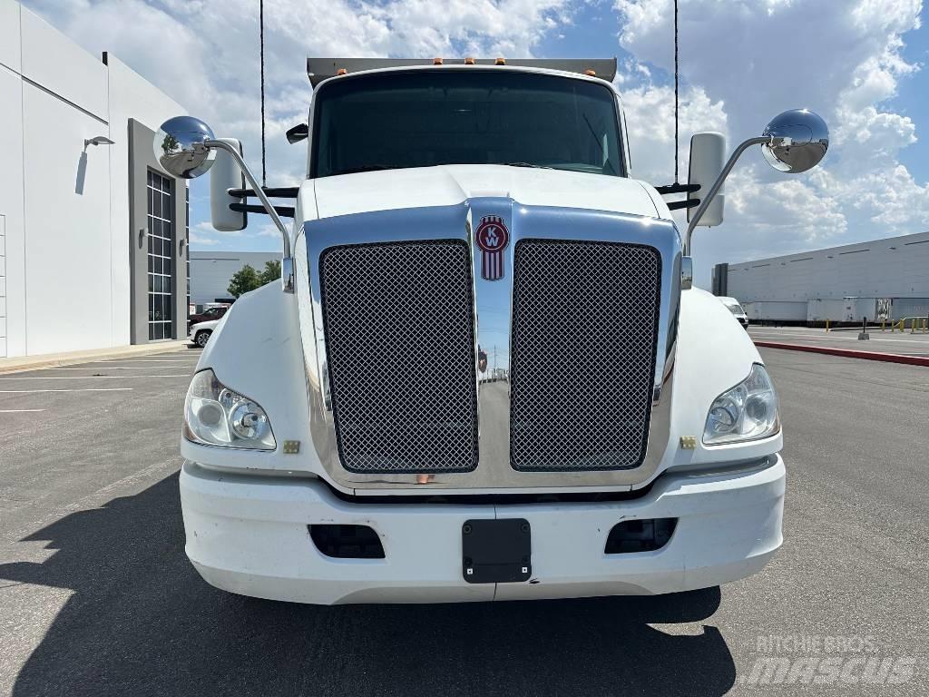Kenworth T 680 Kiperi kamioni