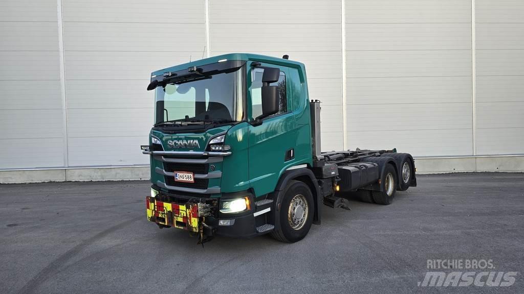 Scania R-serie Rol kiper kamioni sa kukom za podizanje tereta