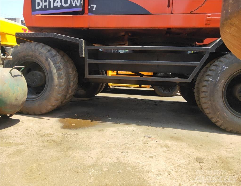 Doosan 140 W Bageri točkaši