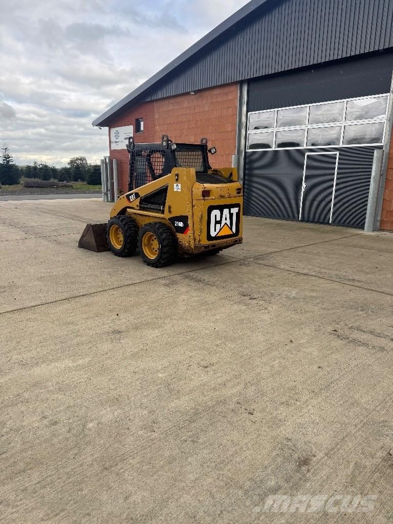 CAT 216 B 3 Skid steer mini utovarivači