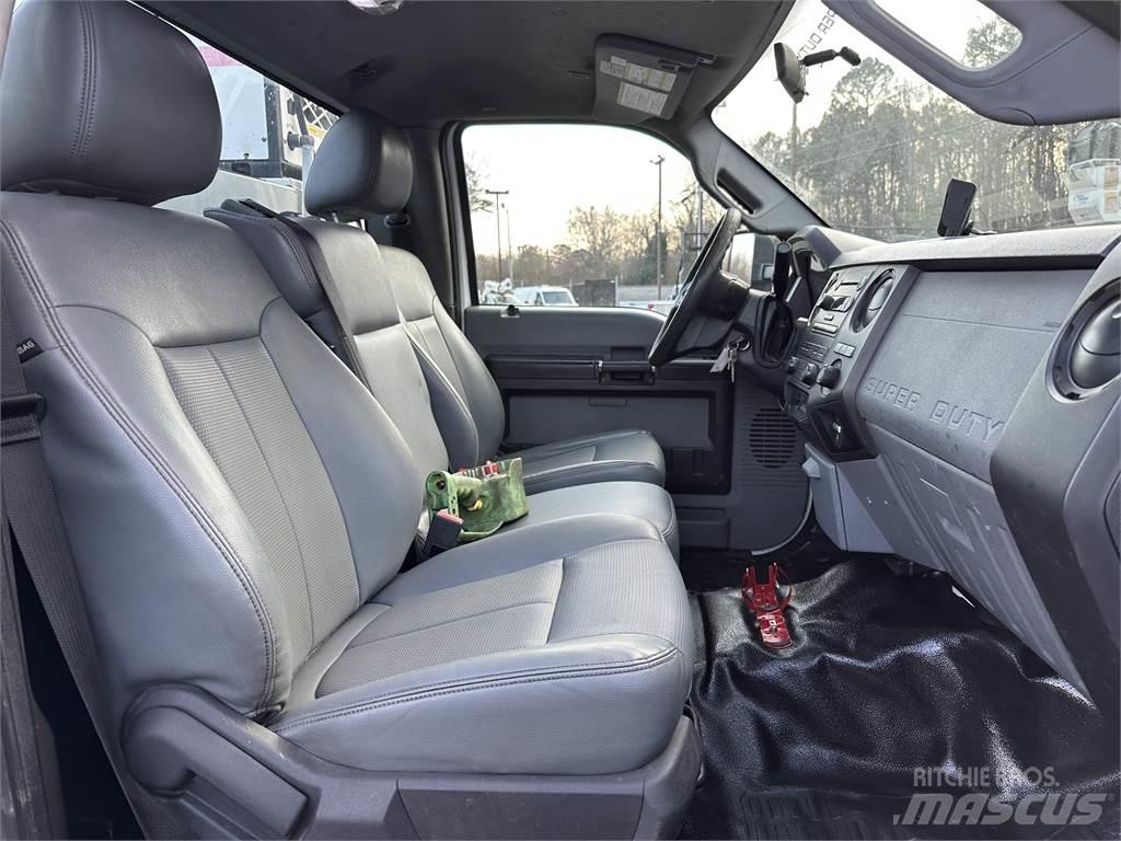Ford F550 Komunalna vozila za opštu namenu