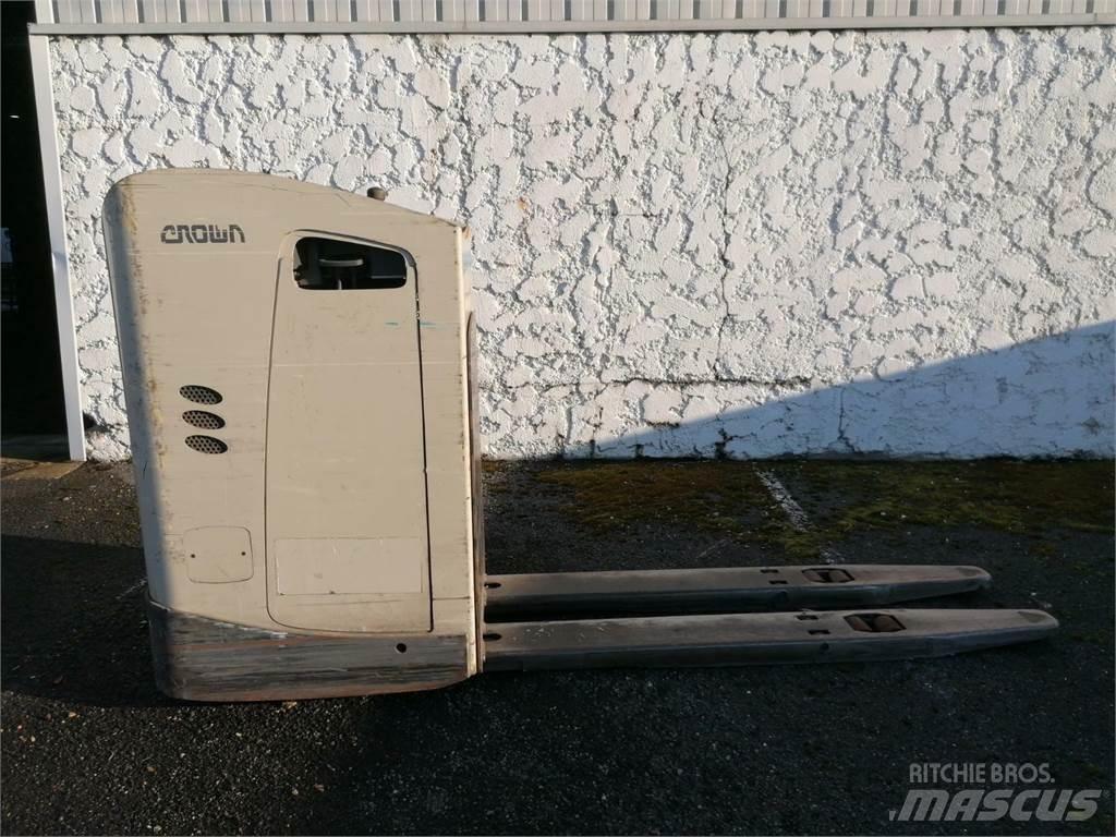 Crown RT4000 Samopogonski ručni viljuškari