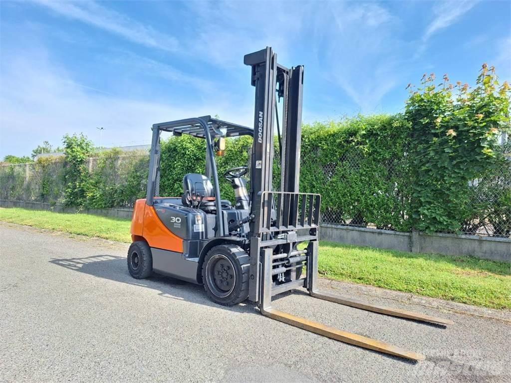 Doosan D30S 5 Viljuškari - ostalo