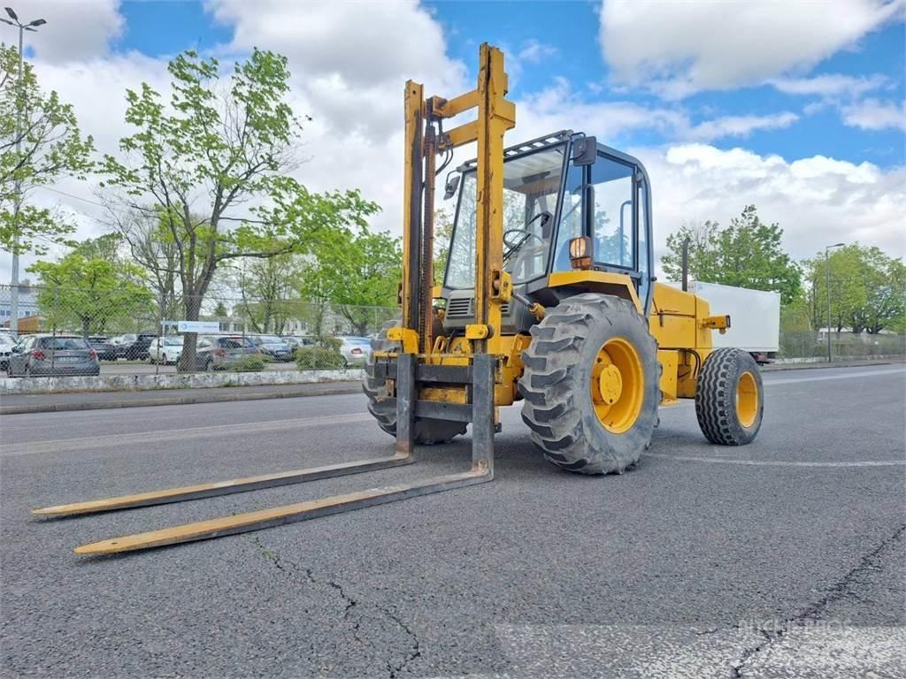 JCB 930-2 Vanterenski viljuškar