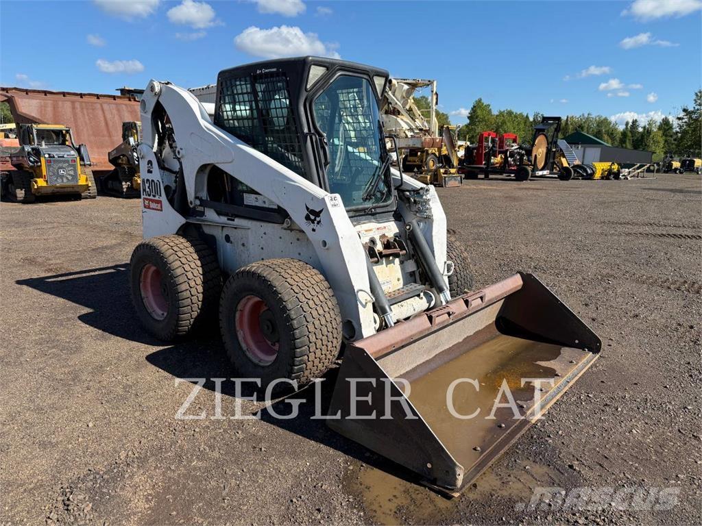 Bobcat A300 Skid steer mini utovarivači