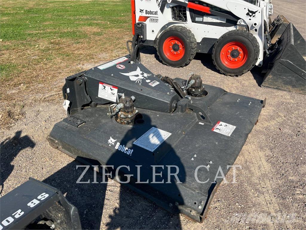 Bobcat BRUSHCAT Skid steer mini utovarivači