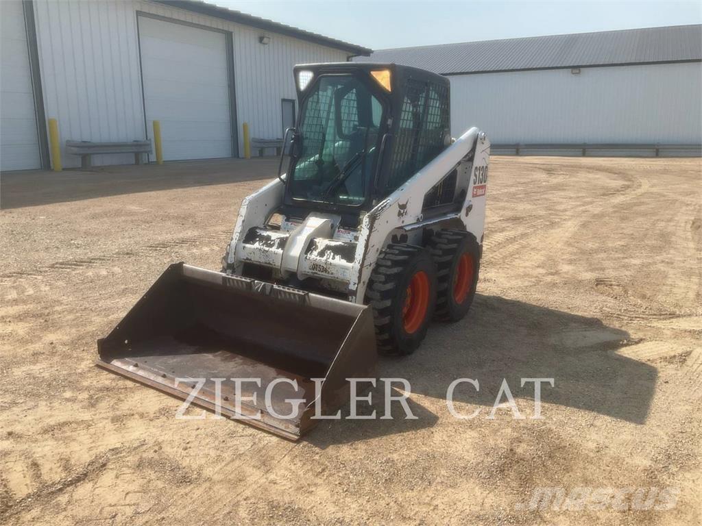 Bobcat S130 Skid steer mini utovarivači