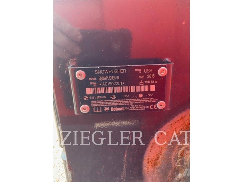 Bobcat SNOWPUSHER94 Snežne freze