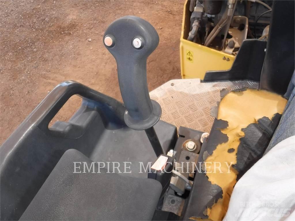 Bomag BW135 AD-5 Valjci sa duplim bubnjem