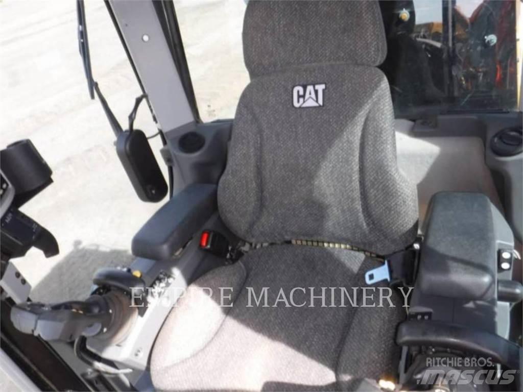 CAT 120M2 AWD Grejderi