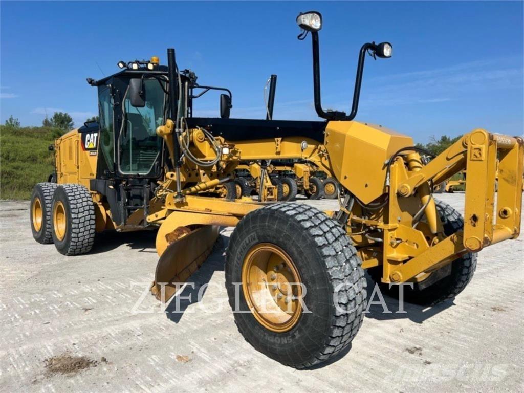 CAT 12M2 Grejderi