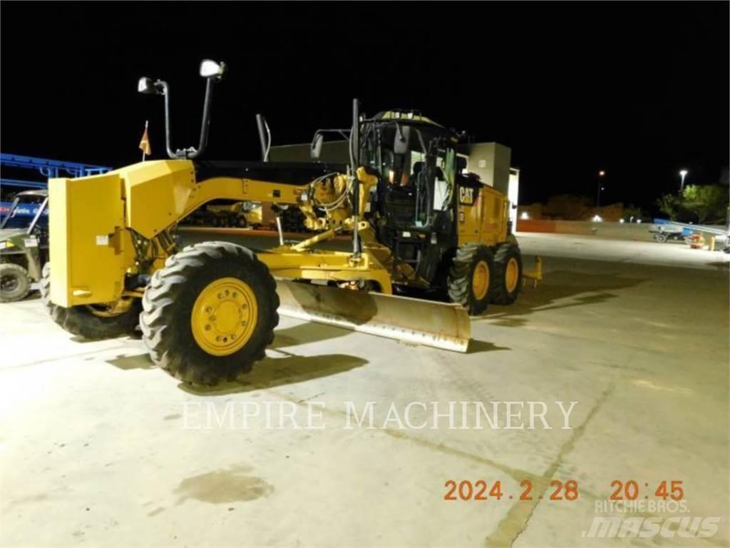CAT 140M2 AWD Grejderi