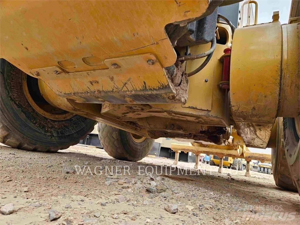 CAT 140M3 Grejderi