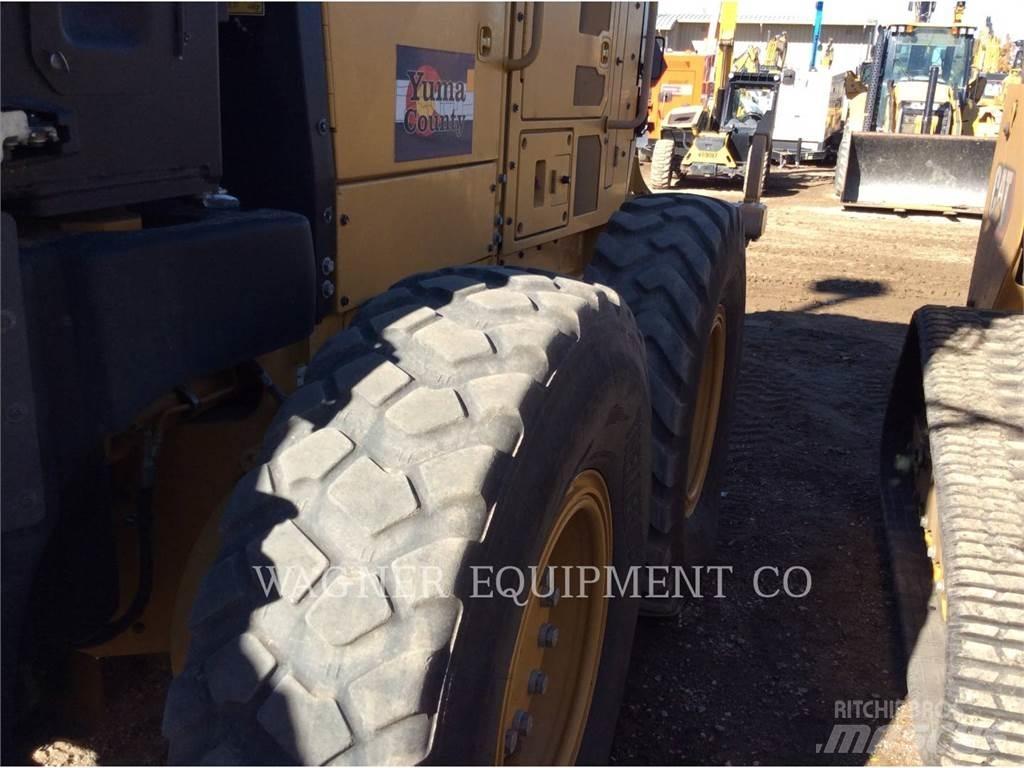CAT 140M3 AWD Grejderi