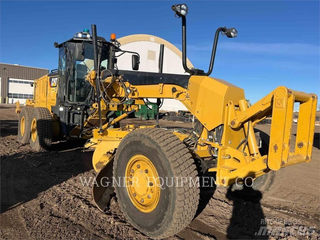 CAT 140M3 AWD Grejderi