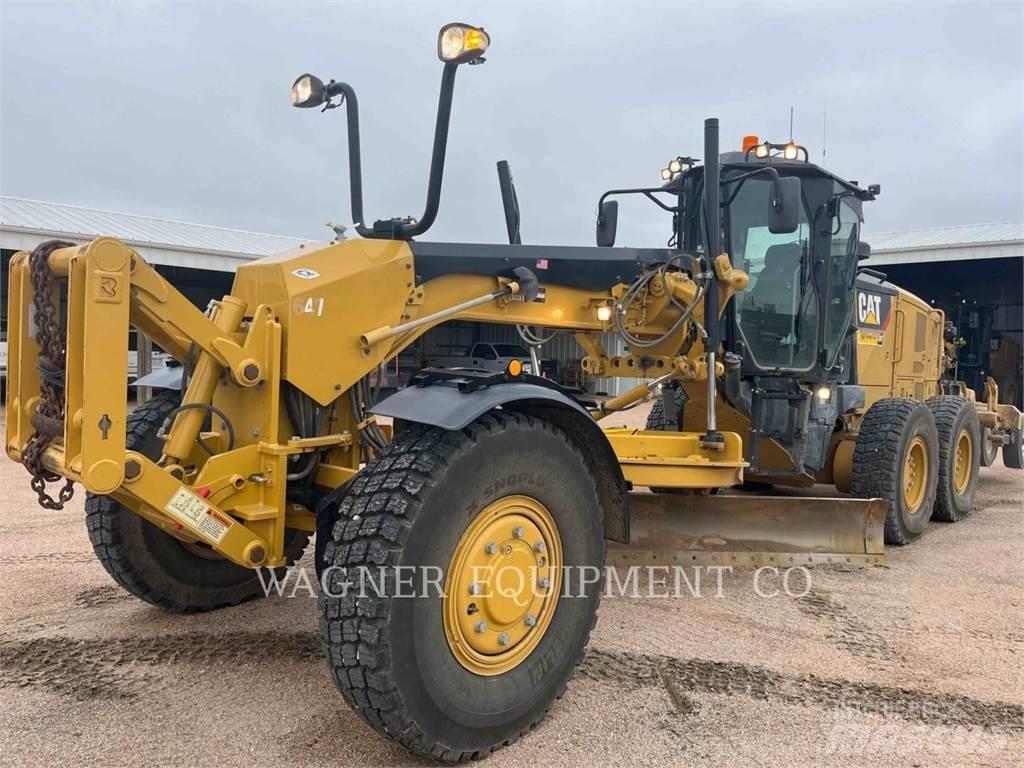 CAT 140M3 AWD Grejderi