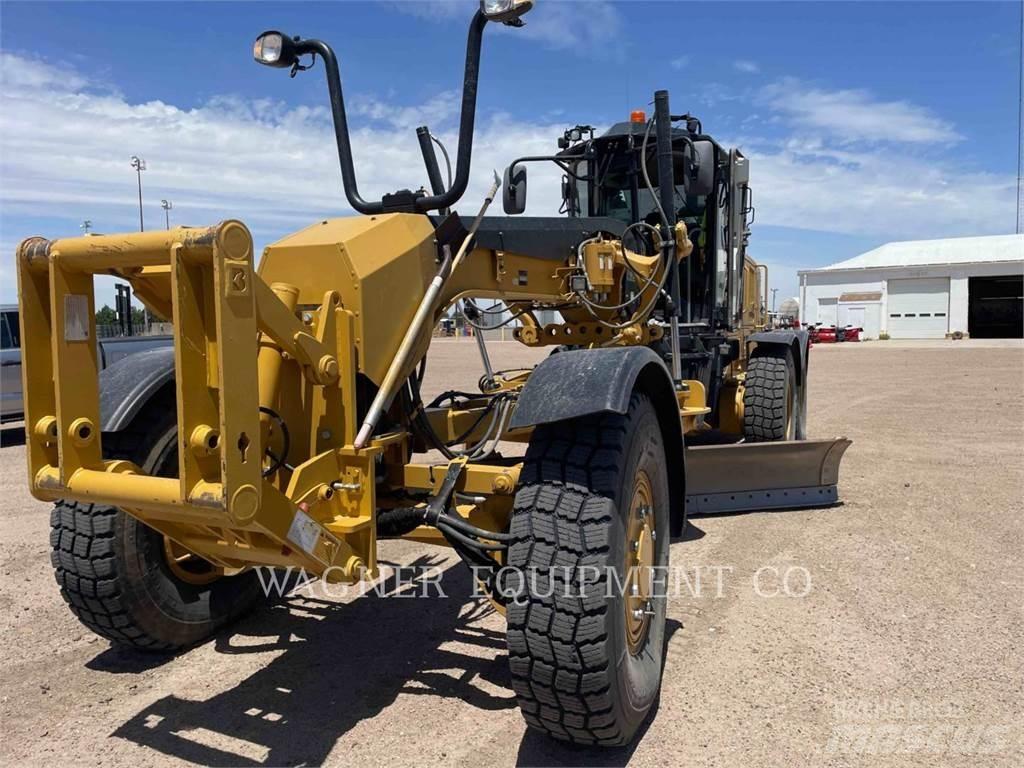CAT 140M3 AWD Grejderi
