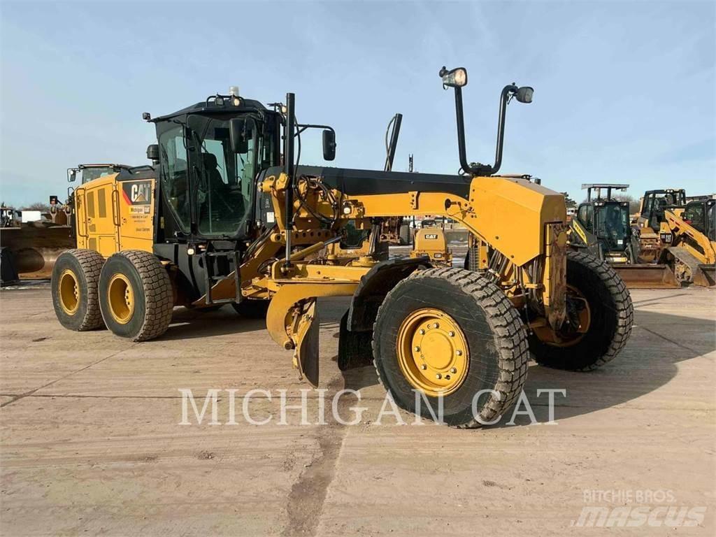 CAT 140M3 AWD Grejderi