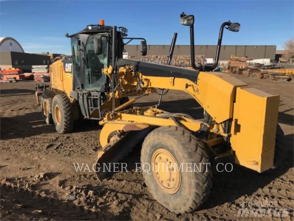 CAT 140M3 AWD Grejderi