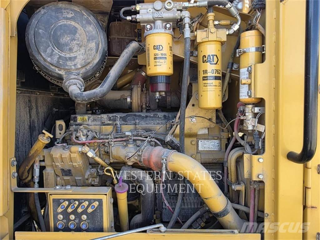 CAT 160M AWD Grejderi